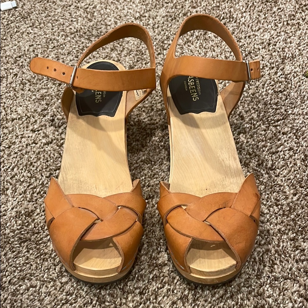 Swedish Hasbeens Women's Tan Leather Sandals